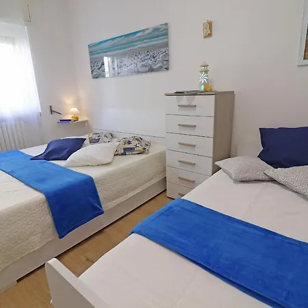 Apartment Luisa A 4 Posti *